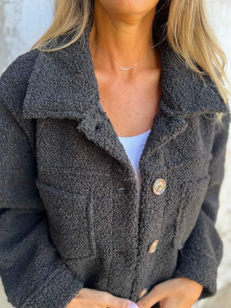 Single-breasted Lambswool Coat - IntimaChic