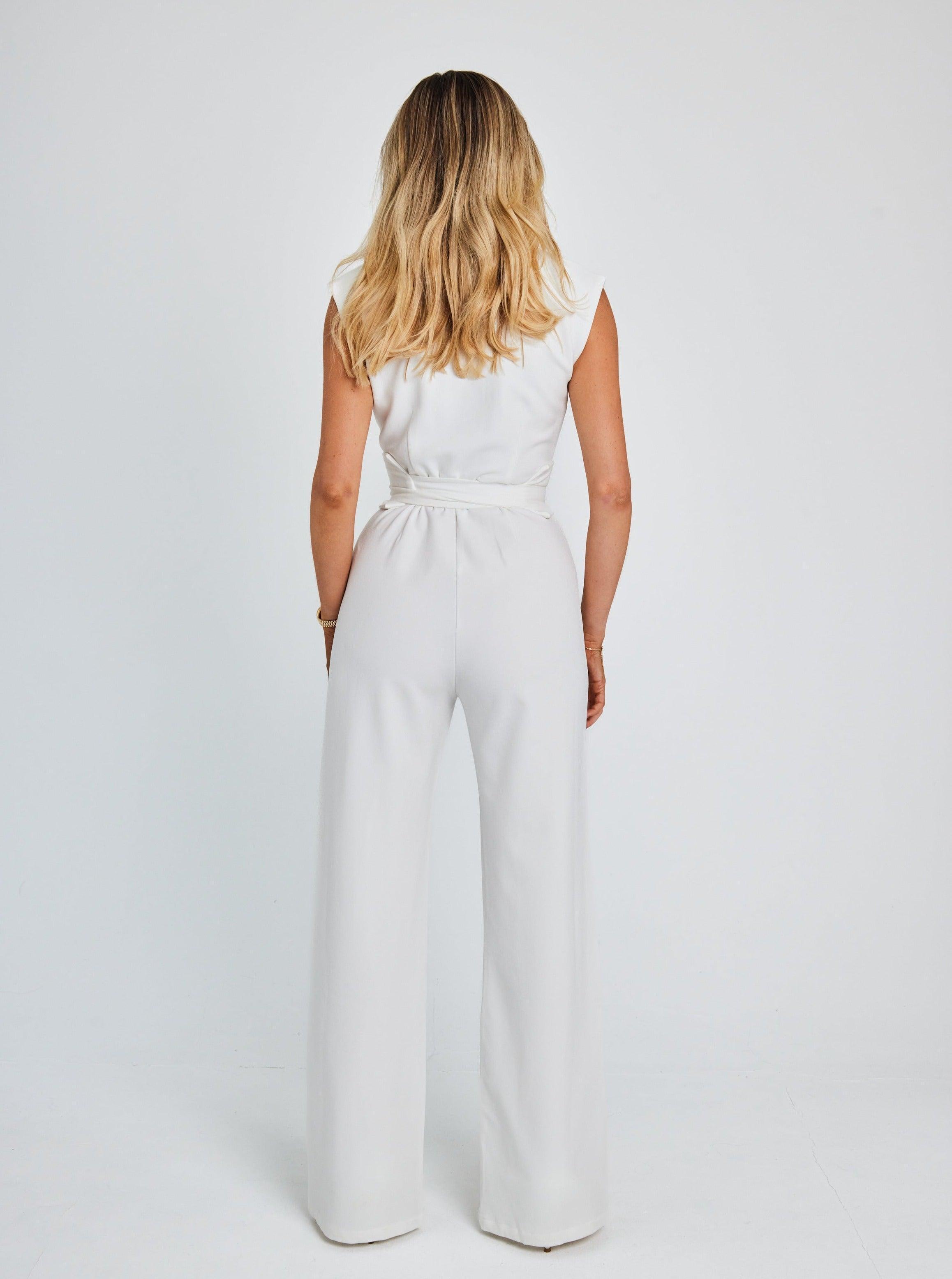 Sara | Elegant Sleeveless Ladies Jumpsuit - IntimaChic